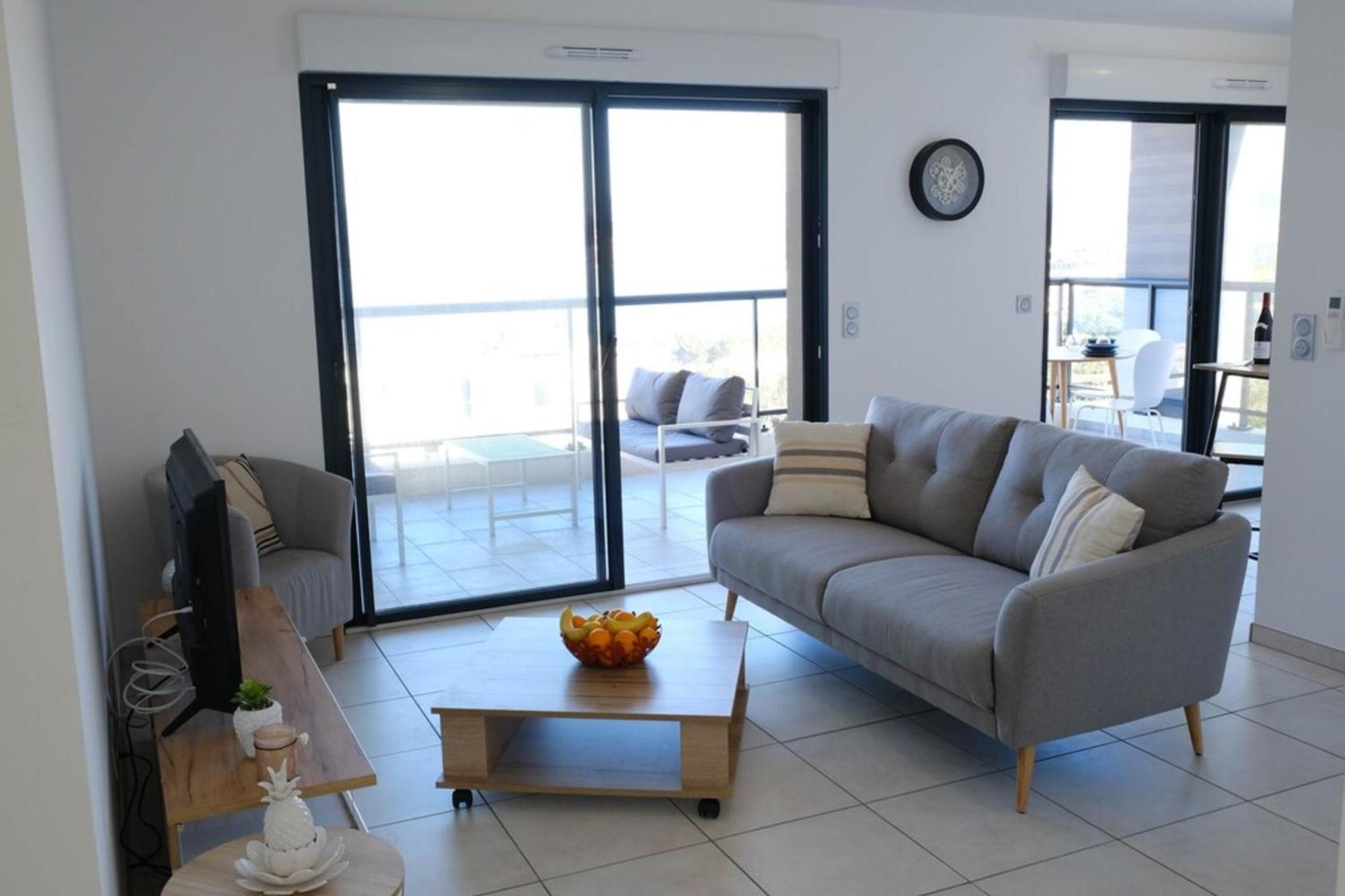 Enola - Sea View Terrace Parking - By Tgb Apartman Pietrosella Kültér fotó